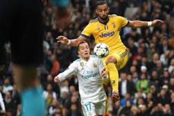 Bek Juve bilang "jijik" dunia sepak bola