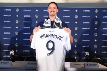 Debut bersama LA Galaxy, Imbrahimovic cetak dua gol