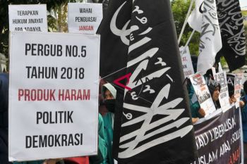 AKSI TOLAK PERGUB HUKUM CAMBUK