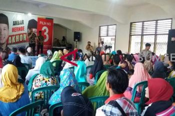 Calon Wali Kota Palembang terbitkan kartu `KPK`