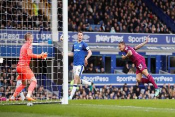 Kalahkan Everton City semakin dekat juara