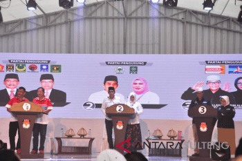 Paslon pertajam visi-misi debat publik pilkada Parigi Moutong