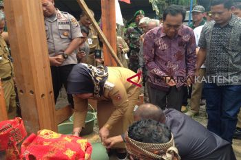 Bupati Kobar jadikan Pasir Panjang sebagai wisata budaya
