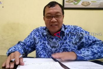 Akhirnya, jalan rusak samping stadion mini Kuala Kurun akan diperbaiki