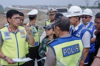 Kakorlantas tinjau tol trans Jawa