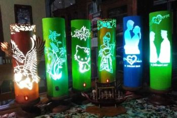 Perajin manfaatkan pipa paralon menjadi lampu hias