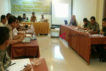 Baubau susun kepengurusan lks tripartit