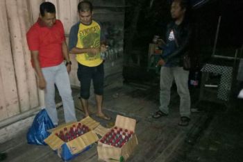 Tim gabungan Polres Palangka Raya  sita ratusan miras ilegal
