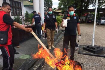 Kejari Baubau musnakan barang bukti narkoba