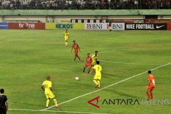 Persis taklukkan Semen Padang 3-0