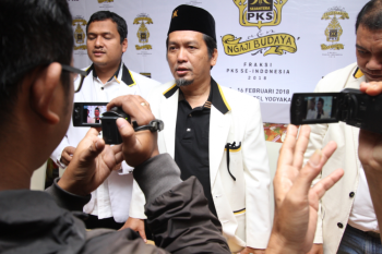 PKS benarkan ada pertemuan dengan Jokowi