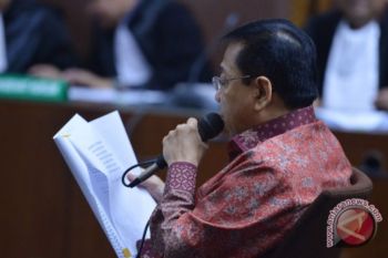 Setya Novanto bacakan "puisi" sebelum akhiri pembacaan pledoi