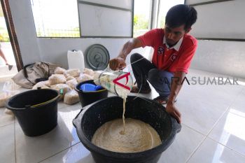 LIPI latih petani Temanggung buat pupuk organik hayati