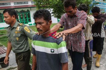 TERSANGKA PEMBANTAI BERUANG MADU RIAU