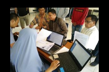 Muslim Yatim Kandidat Pertama Serahkan Berkas DPD (video)