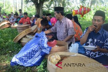 Takut kena wabah, masyarakat Libak lestarikan tradisi sadranan