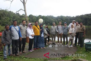 German embassy representatives mesmerized by lake Tambing`s beauty
