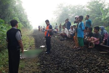 Seorang petani Banyumas tewas tertabrak kereta api