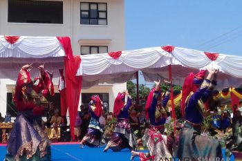 Tari tenun meriahkan peresmian sentra industri tenun di Tanah Datar (Video)