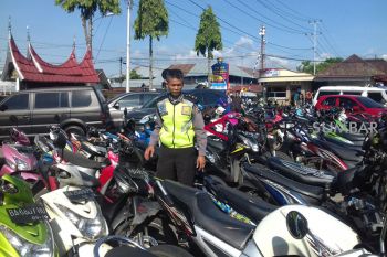 Polres Solok Arosuka keluarkan 786 tilang selama operasi patuh singgalang