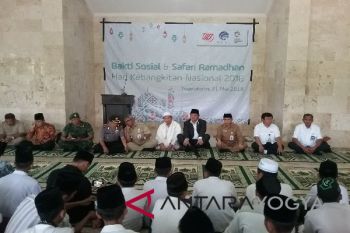 Menkominfo lakukan bakti sosial di ponpes al-mumtaz