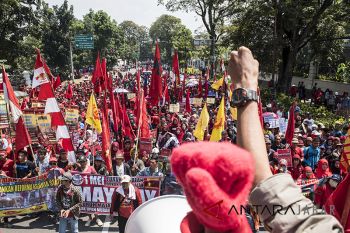 Aksi May Day Bandung