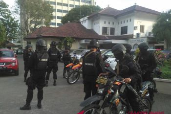 Polres Polewali Mandar patroli pengamanan tempat ibadah