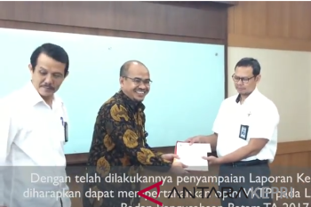 (Video BP Batam) BP Batam serahkan laporan keuangan ke BPKRI
