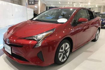 Baterai tenaga surya akan dicoba pada Nedo, Sharp dan Toyota