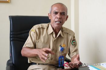 Disperinkop UKM Sijunjung turun ke pasar tera ulang timbangan dan alat ukur