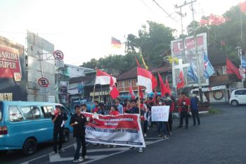 Gelar Aksi, ini tuntutan GMNI Minahasa terkait teror di Surabaya