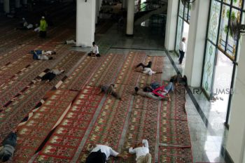 Jamaah sering tidur, ini tanggapan pengurus Masjid Agung Palembang