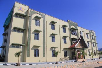Tokoh Agama Berharap Bantuan terhadap Pesantren Merata