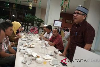 Komisaris: minta media dukung pemakaian produk Semen Padang bangun jalan tol