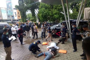 Polda Sumsel gelar simulasi anti teror terhadap atlet Asian Games dan tamu Hotel