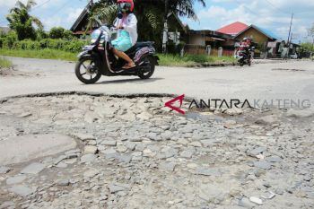 Lagi, warga keluhkan infrastruktur jalan di Palangka Raya