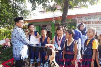 Murid kelas enam SD jadi kepsek sehari