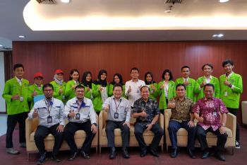 Wali Kota Lomban dampingi mahasiswa magang di Toyota Karawang