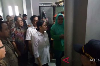 Menkeu Sri Mulyani kenalkan program UMI ke pedagang