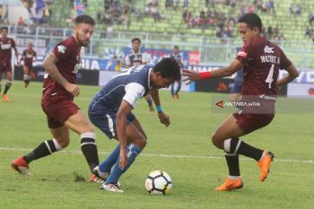 Arema Imbang Melawan PSM