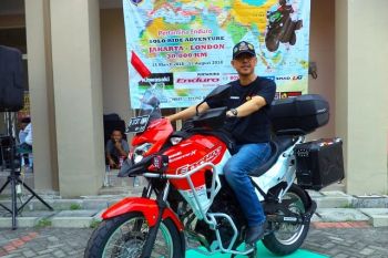 Pengendara solo asal Indonesia Stephen Langitan singgahi India menuju London