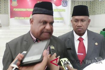 Pjs Bupati Biak Numfor ajak warga wujudkan pilkada damai