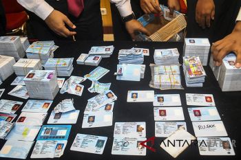 Rilis kasus KTP Elektronik tercecer