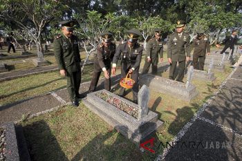 Tabur Bunga peringatan Hari Kebangkitan Nasional