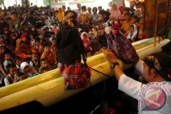 Ki Enthus Susmono calon bupati petahana meninggal dunia