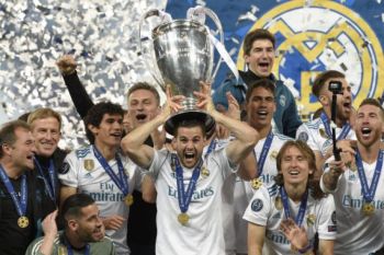 Fans desak Ronaldo bertahan di Real Madrid