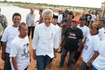 Petani garam Demak "curhat" ke Ganjar