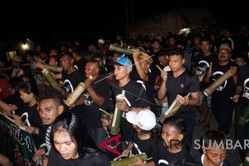 TRADISI TOKI SAHUR GORONTALO