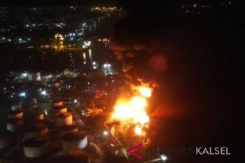 Pertamina : Pasokan BBM aman pascakebakaran kapal tanker