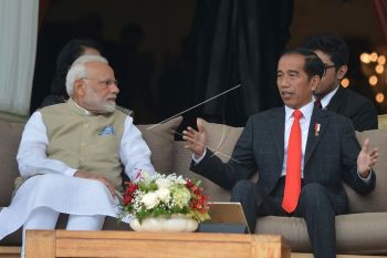 Di Monas, Jokowi dan Modi terbangkan layang-layang